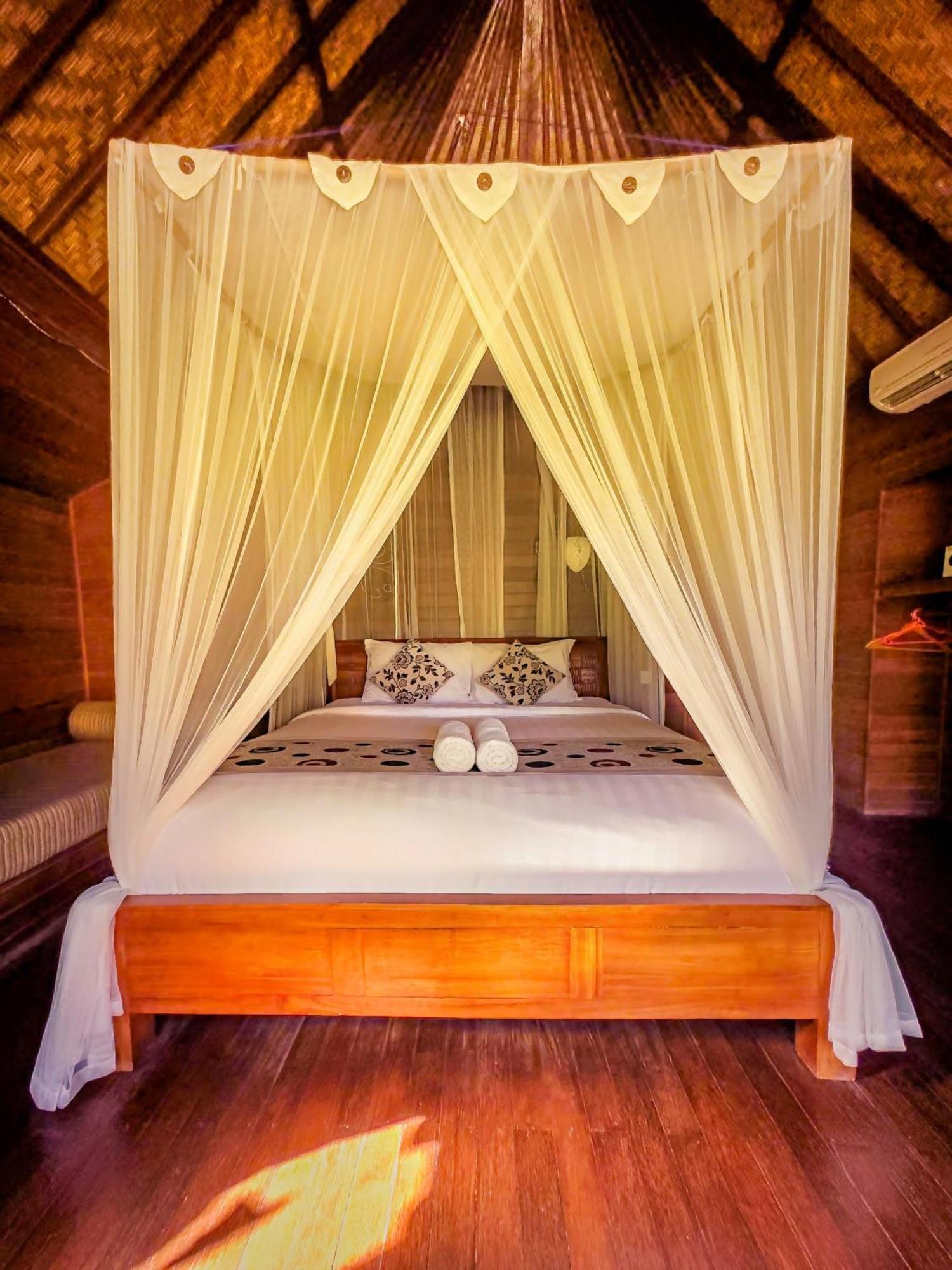 Island Garden Huts Lembongan Bed and Breakfast Eksteriør billede
