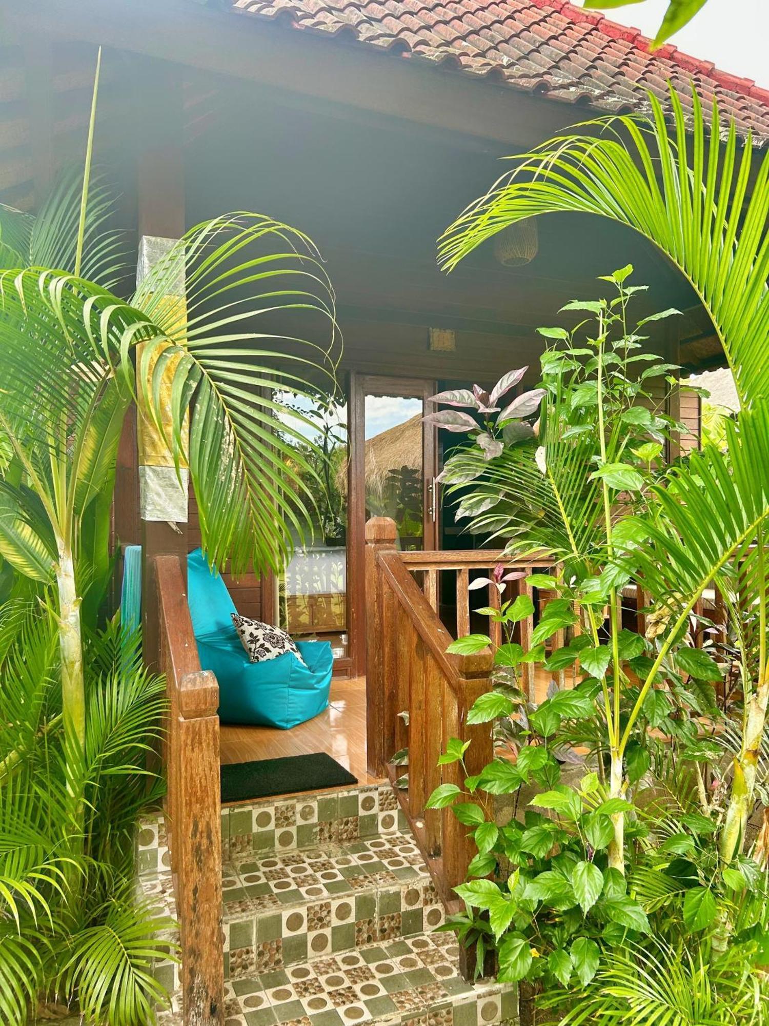 Island Garden Huts Lembongan Bed and Breakfast Eksteriør billede