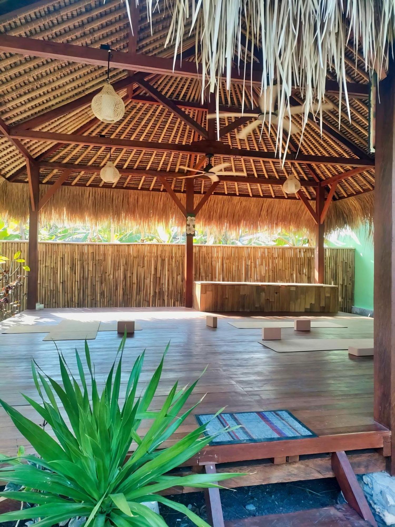 Island Garden Huts Lembongan Bed and Breakfast Eksteriør billede